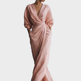 Maxikleid aus Leinen mit V-Ausschnitt