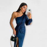 Julie - Elegantes Kleid mit Raffinesse