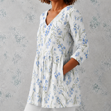 Jeanne | Lange Leinenbluse mit aquarellierten Blumensträußen