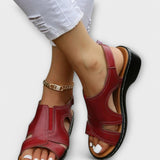 Christina - Orthopädische Ledersandalen mit komfortablem Absatz