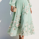 Lucija - Helle Grün Midi Chiffon Kleid mit Blumenfalten