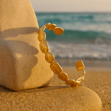 Goldene Sandreflexionen