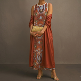 Daniela - Langes Kleid mit floralem Muster und passender Weste
