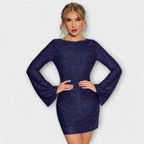 Rückenfreies Kleid mit Pailletten und langen Ärmeln